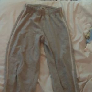 This is a good pair of sweat pants